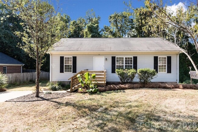 Building Photo - 807 King Arthur Dr