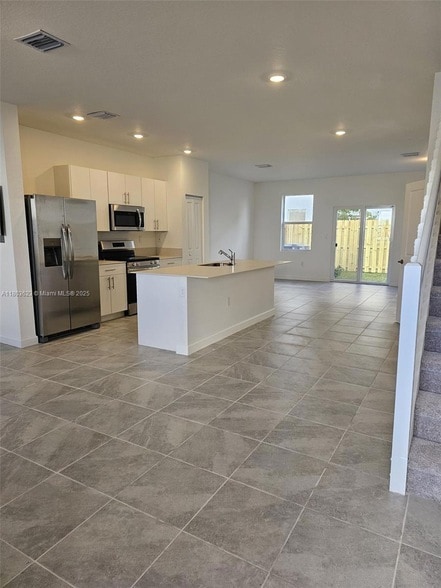 Photo - 96 SE 11th Ct