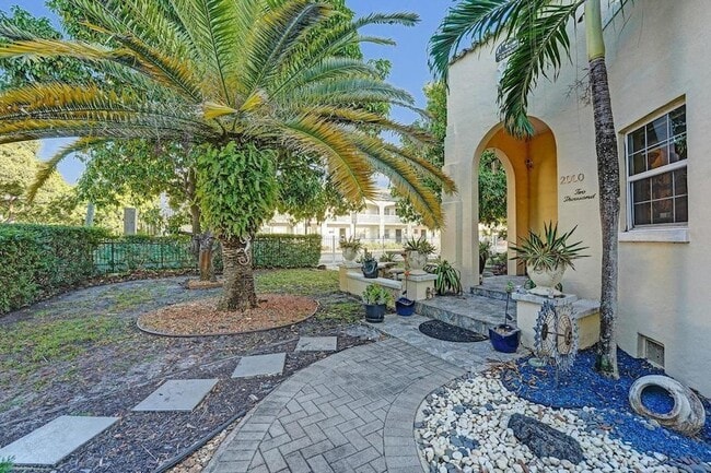 Photo - 2000 Jackson St