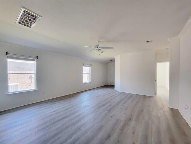 Photo - 120 Inca Dove Ln