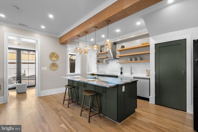 Photo - 1616 Kilbourne Pl NW