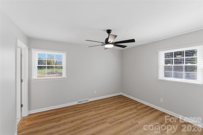 Photo - 527 Wilson Farm Rd