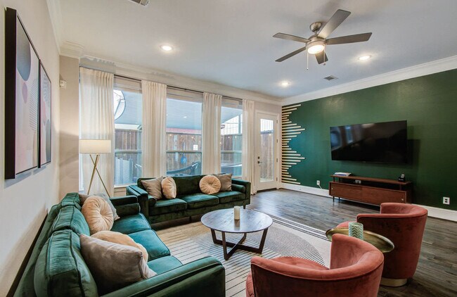 Photo - 5530 Kiam St Unit ID1019540P