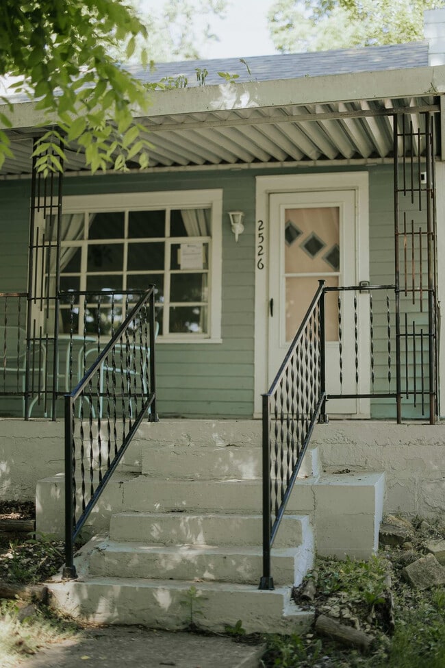 Photo - 2526 S Madison St Unit ID1303786P