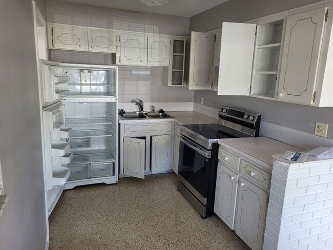 Photo - 3776 59th St N