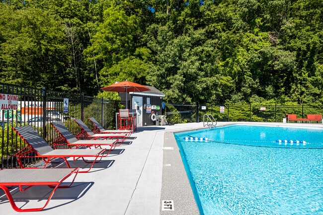 Photo - Tatnuck Square Apartments Worcester