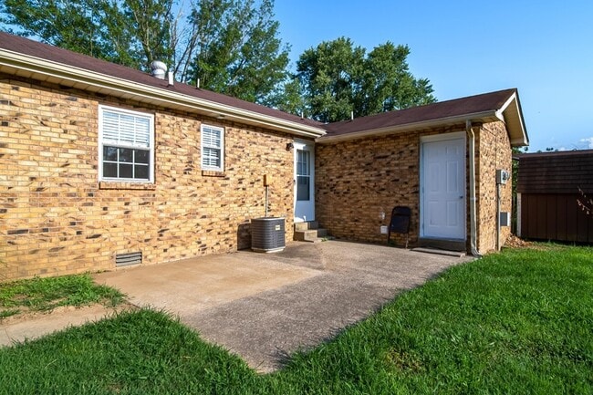 Photo - 1184 Meadowview Dr Unit 1186