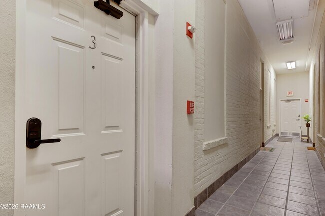 Photo - 500 Jefferson St Unit 3