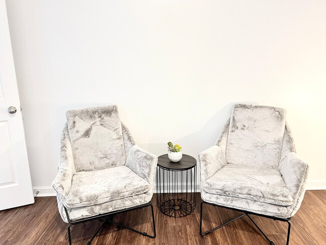 Photo - 6036 Barker Landing NE Unit ID1254415P