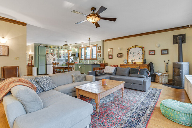 Photo - 2021 W Dickens Ave Unit SI ID1560809P