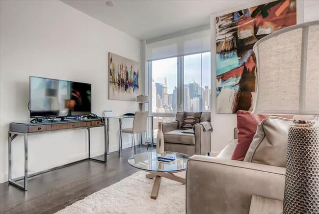 Photo - 605 W 42nd St Unit ID1026596P