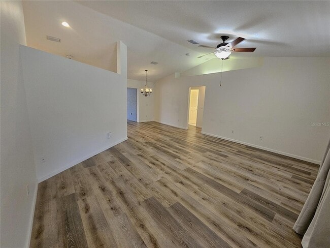 Photo - 1088 Panda Rd