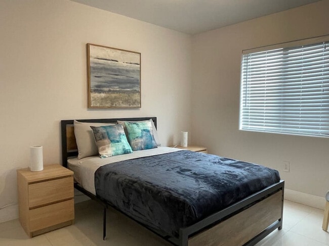 Photo - 1375 SW 6th St Unit SI ID1056519P