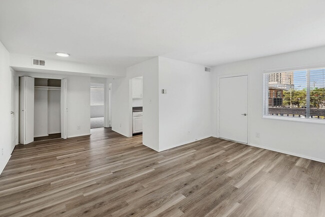 Building Photo - ReNew Alexandria