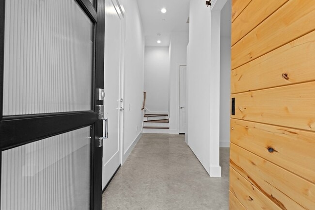 Photo - 5915 E Post Oak Ln