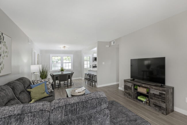 Photo - 754 Hemlock Dr Unit ID1061094P