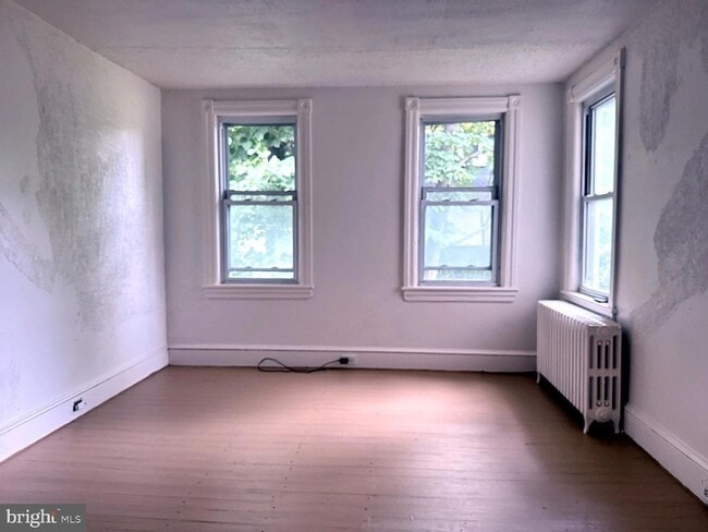 Photo - 424 Lippincott Ave
