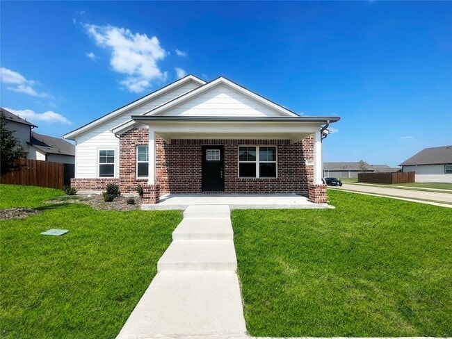 Building Photo - 4005 Dayton Dr