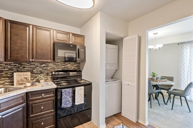 Photo - Towson Crossing Apartment Homes