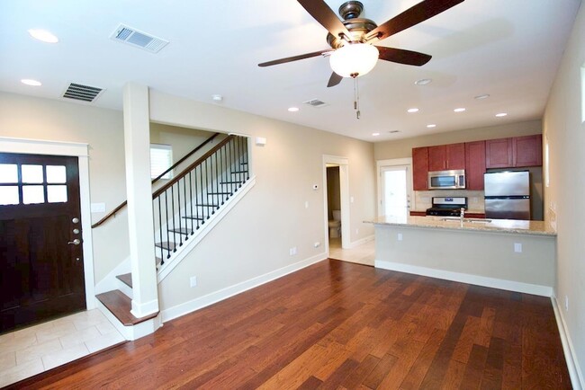 Photo - 1800 Richcreek Rd