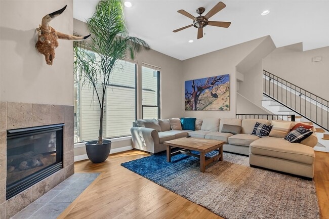 Photo - 2413 Ralph St