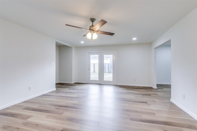 Photo - 2917 Dale Dr