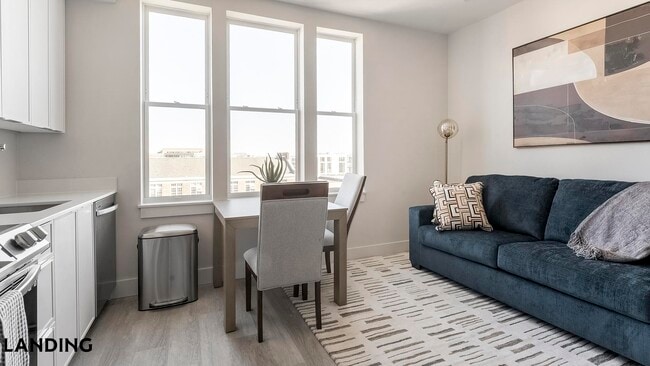 Building Photo - 2005 11th St NW Unit 607