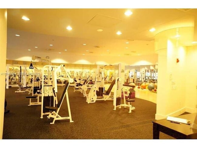 Photo - 5600 Collins Ave Unit 4P