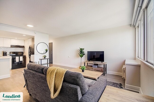 Photo - 305 Dr. M.L.K. Jr St S Unit 501.1403625