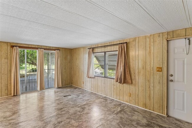 Photo - 6601 Sutherland Ave
