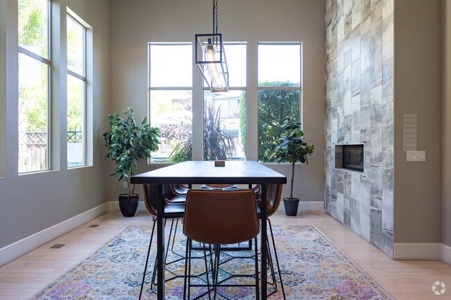 Photo - Fiori Estates