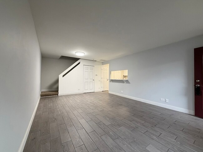 Photo - 345 N Gregory St