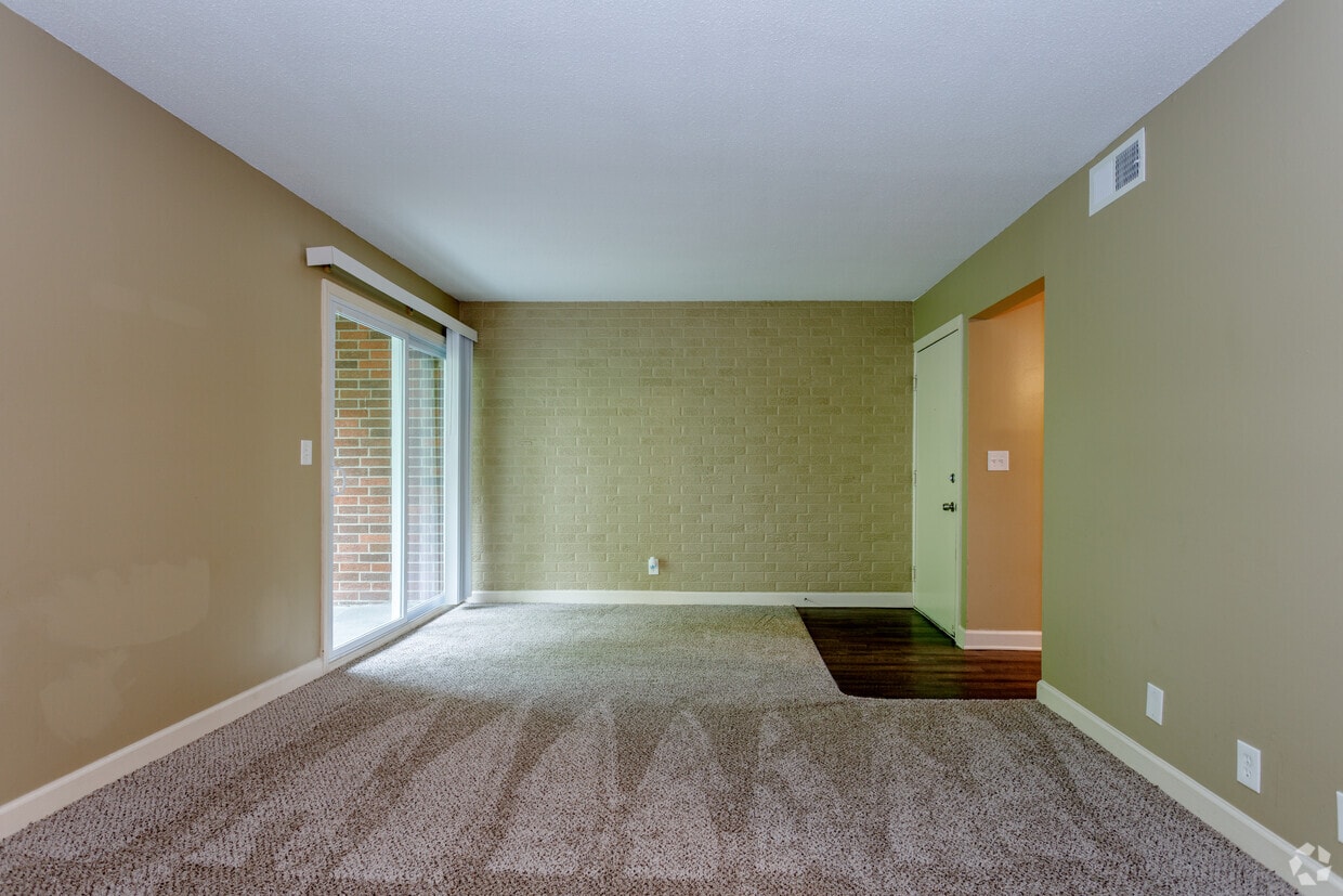 Floor Plan - 2 bedroom, 1 bath Deluxe