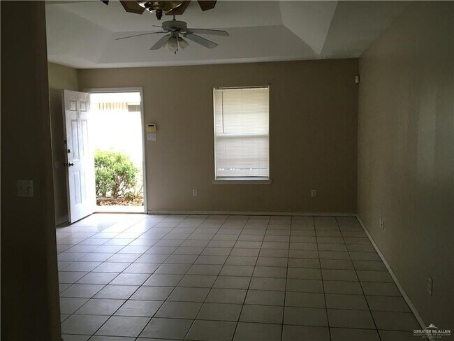 Photo - 2002 Angus St