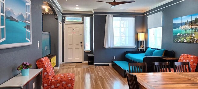 Building Photo - 2393 Sapphire Ridge Way Unit SI ID1319650P