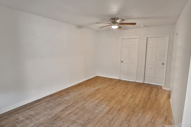 Photo - 2426 Cincinnati Ave