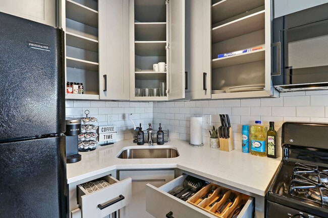 Photo - 4903 Spencer Ave Unit ID1366955P