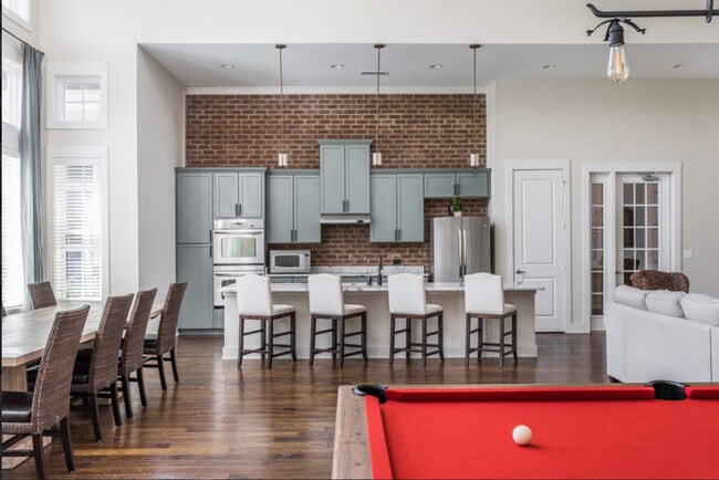 Photo - 460 Seven Farms Drive Unit SI ID1344167P