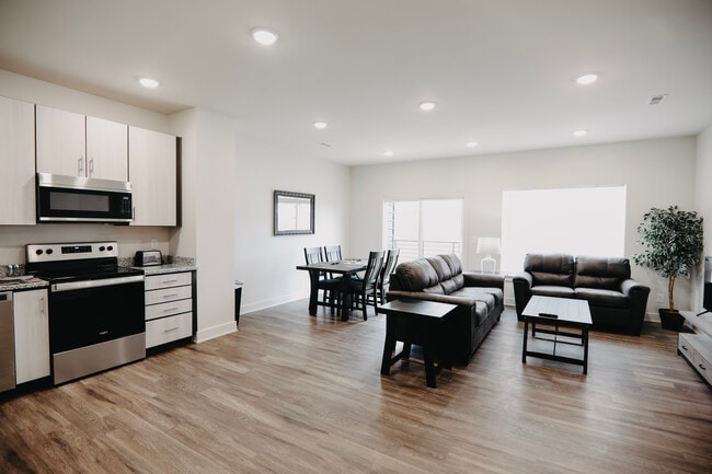 Townhome - Winding Springs