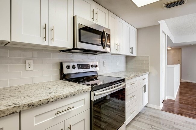 Photo - 100 Crestwood Ct N Unit 108