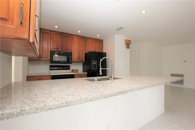 Photo - 1122 NW 82nd Ave