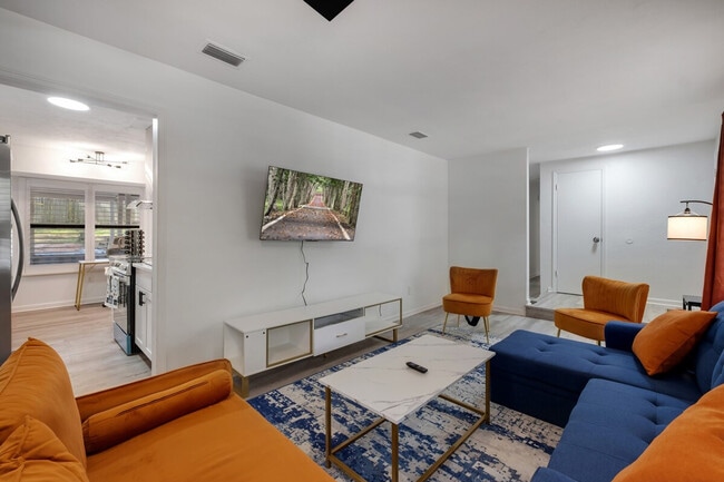 Building Photo - 2412 Talco Hills Dr Unit ID1319927P