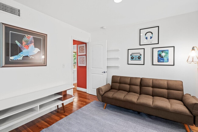 Photo - 4223 Woodland Dr Unit ID1024475P