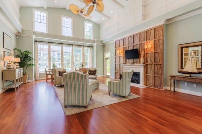 Photo - 920 Belle Point Dr Unit SI ID1344150P