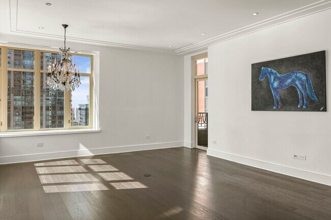 Photo - 118 E Erie St Unit 25D