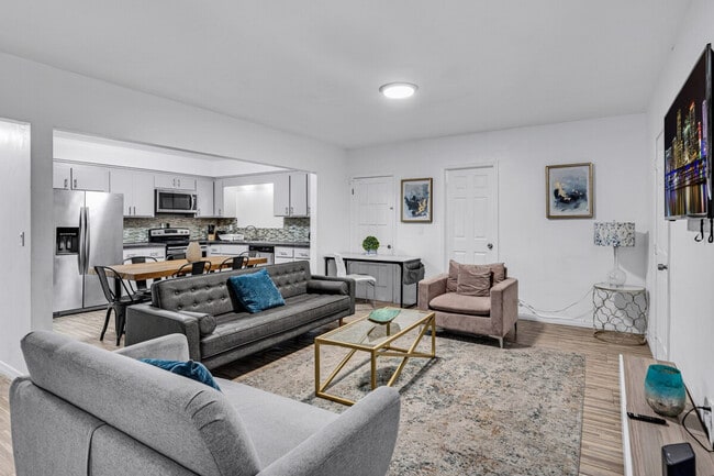 Building Photo - 975-977-977 SW 10th St Unit ID1323999P