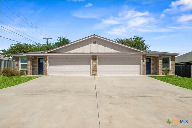 Photo - 1415 Shoshoni Trail Unit B