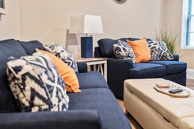 Building Photo - 472 Commercial St Unit SI ID1364253P