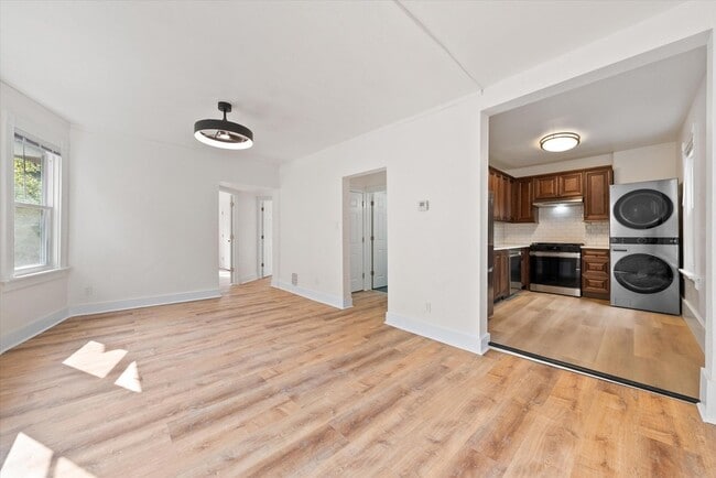 Photo - 2026 E Kenilworth Pl