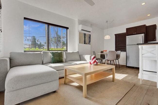 Photo - 333 Walnut St Unit ID1312659P